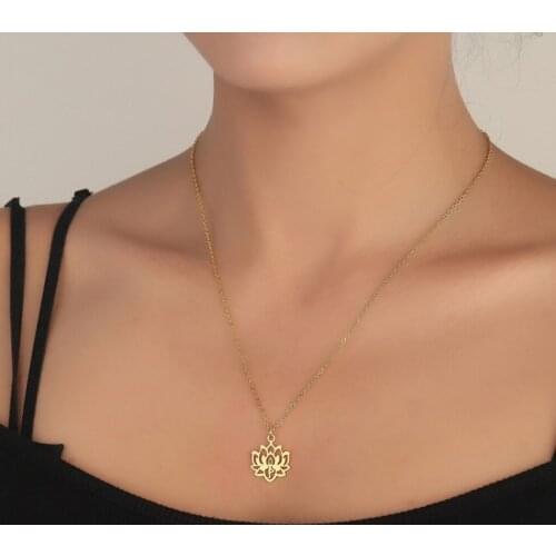 Exquisite Stainless Steel Lotus Pendants for Women Yoga Lotus Necklace Elegant Religious Colliar Jewelry Amulet Flower Charm
