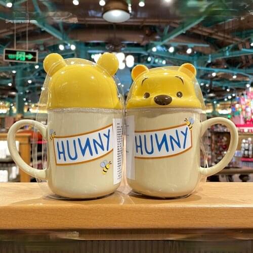Disneyland Winnie the Pooh shaped cup with lid, mug, drinking cup, ceramic cup