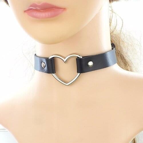 Hot Fashion Sexy Punk Gothic Leather Choker Heart Studded Spike Rivet Buckle Collar Funky Torques Necklace Jewelry #252909