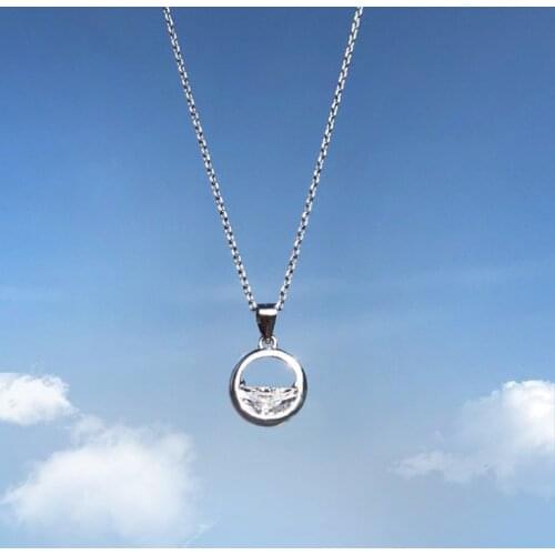 Fashion jewelry crystal from Swarovskis simple literary temperament Sen versatile pendant clavicle chain Mothers Day gift