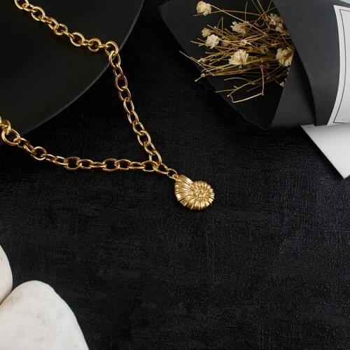 Conch shell stainless steel necklace men and women jewelry summer beach shell collar boho jewelry gift for girlfriend