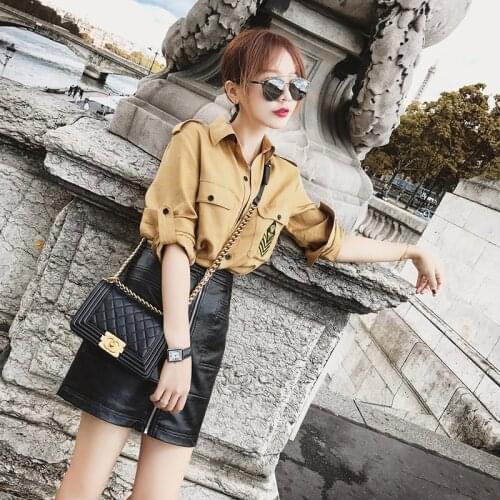 Set 2018 Spring and Autumn New style temperament shirt shirt + short leather skirt two suit fashion casual womens clothing