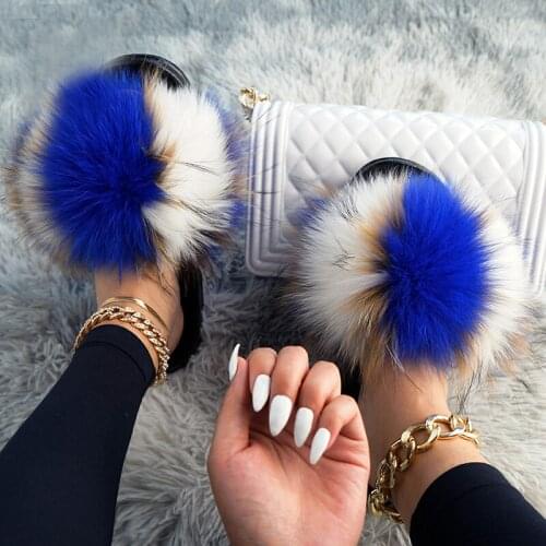 Summer Furry Slippers Womens Fox Fur Sandals Ladies Plush Raccoon Fur Slides Casual Beach Flat Shoes Luxury Fluffy Flip Flops