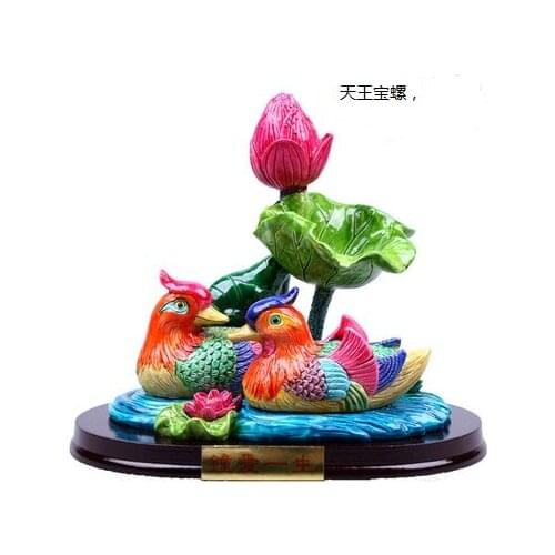 Hand - in - toe pottery lotus flowers for a hundred years good and prosperous marriage to increase the couple animal props dies