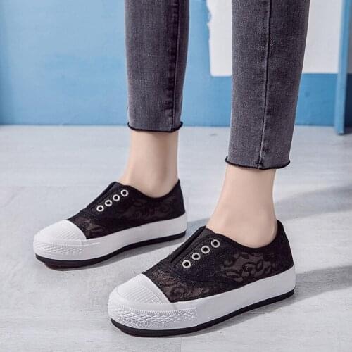 Lady Fashion 2020 Lace Fabric Platform Heel Sneaker for Woman Walking Shoes Fashion New Ladies Shoes White Black Chunky Trainers