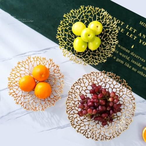 European-style Metal Hollow Fruit Plate Countertop Storage Ornaments Candy Small Objects Golden Coral Storage Basket Home Decor