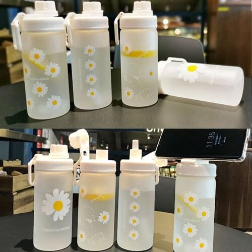 600ml Small Daisy Frosted Plastic Water Bottles BPA Free Creative Frosted Water Bottle With Portable Rope Travel Tea Water Cup