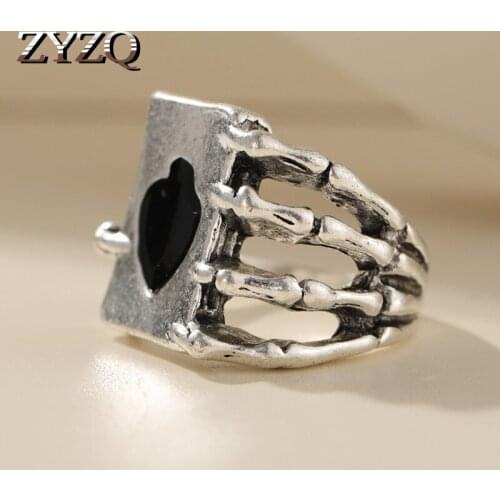 ZYZQ Neo-Gothic Exaggerated Dragon Claw Unisex Ring Punk Metal Playing Card Spades Ring Nightmare Before Christmas Jewelry