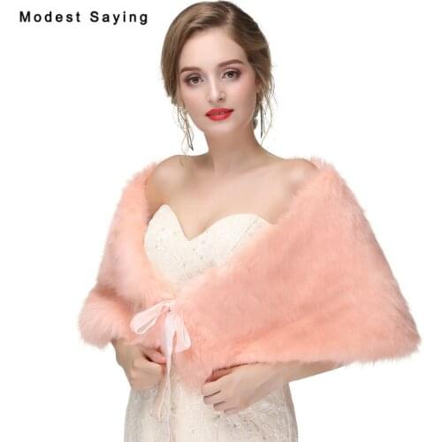 Elegant Faux Fur Wedding Boleros 2017 New Cloak Formal Bridal Shawls Women Fur Stoles Warm Wraps Outerwear Wedding Accessories