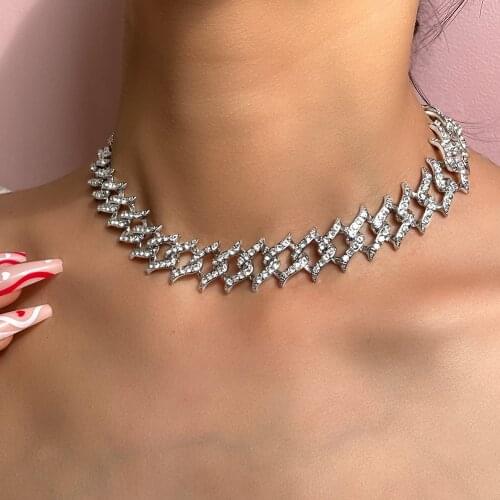 Statement Curb Cuban Link Chain Wave Thorn Necklaces for Women Bling Iced Out Rhinestone Chunky Necklace Collar Rapper Jewelry