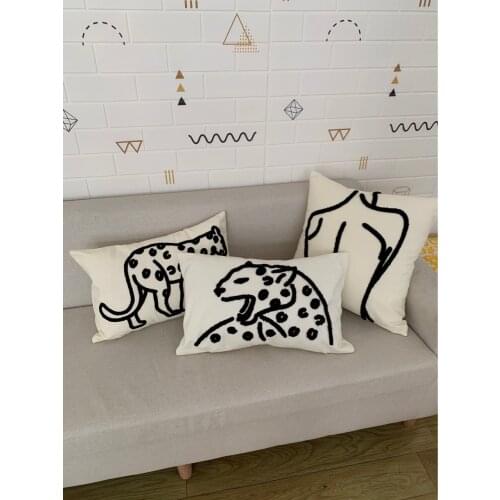 Nordic line embroidered cheetah embroidered pillowcase cover white and black cotton canvas cushion cover lumbar 30X50cm