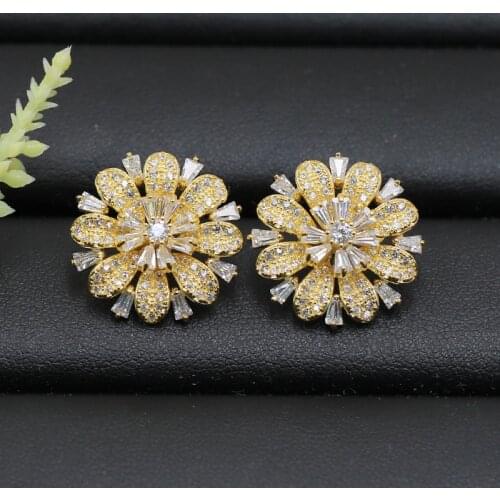 Lanyika Fashion Jewelry Delicate Good Lucky Ice Flower Zircon Earrings Stud Micro Pave for Banquet Wedding Daily Popular Gift