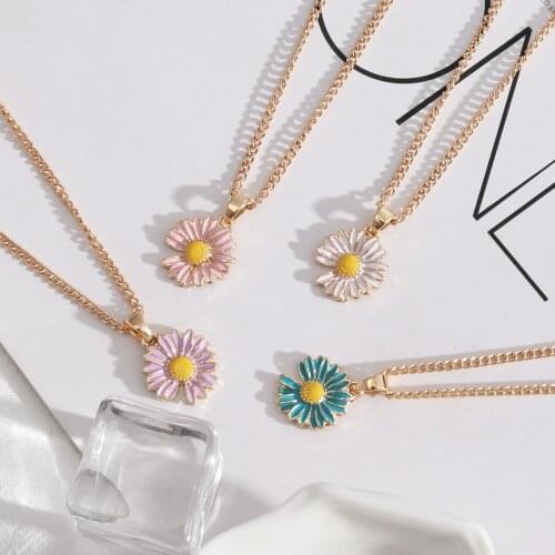 Fashion Daisy FLOWER Pendant Necklace Simple Enamel Collar Necklace for Women Girl Jewelry Gift