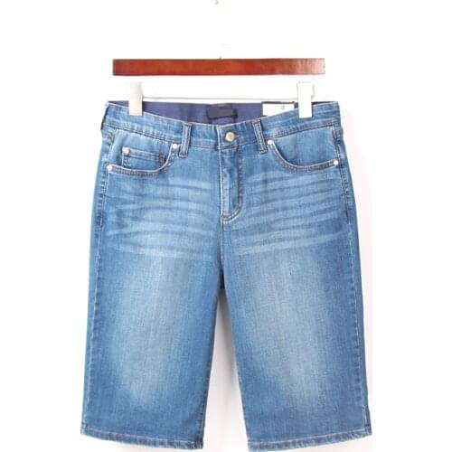 Plus size women fashion straight style water wash knee length casual jeans female trendy color vintage jean denim capri bottom