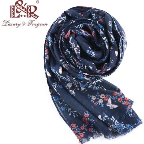 2018 Foulard Femme Silk Scarf Women Print Leaves Shawl Wrap Luxury Brand Voile Scarves Floral Chiffon Echarpe Foulard Hijab