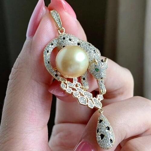 Yellow Gold Plated Panther Pendant With 10MM Shell Pearl For Necklace Both Brooch Leopard Animal Design Women Party Gift Jewelry