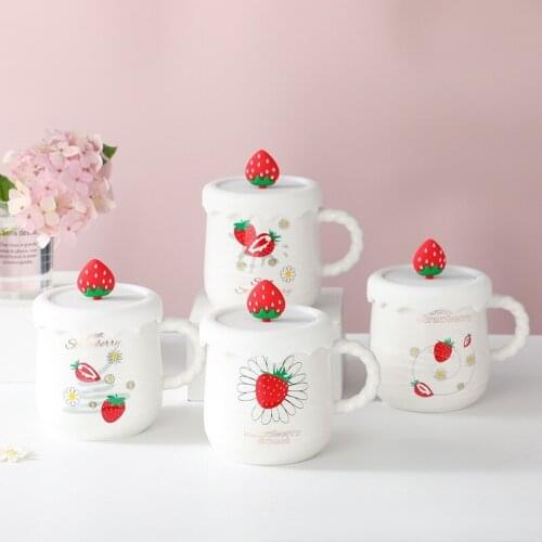 Christmas Strawberry Mug Lovely Little Fresh Girl Ceramic Water Bottle with Cover Spoon Nordic Style Breakfast Milk Coffee Cup