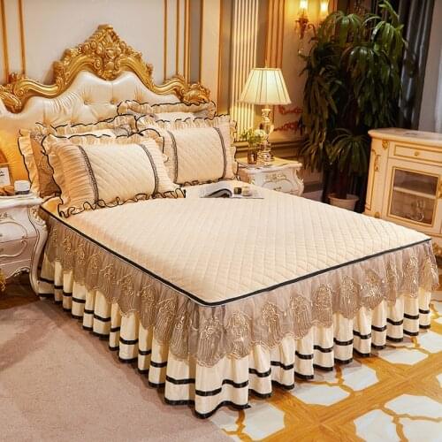 Europe King Queen Size Bed Cover Lace Velvet Quilted Bedspread Double Detachable Bedskirt Soft Warm with 2 Pillowcases
