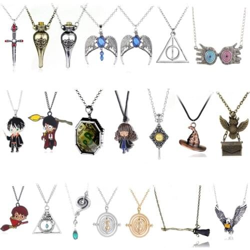 Fashion alloy Cartoon Necklace Time Converter Hourglass Necklace Owl Potion Bottle Pendant Gift
