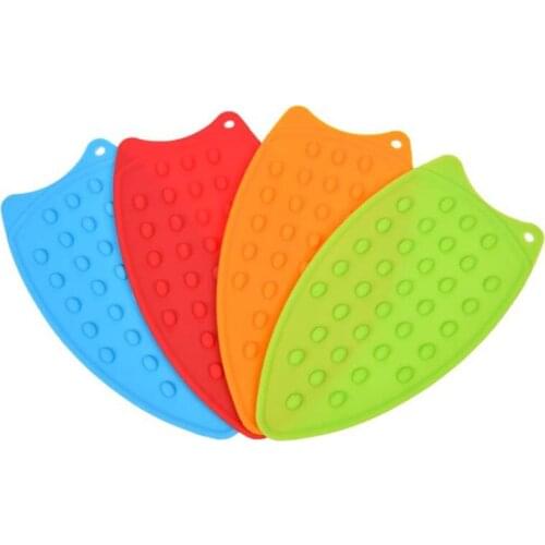 200pcs Silicone Holder Mat Kitchen Heat Non-slip Resistant Pot Tray Straightener Kitchen Tools Dinnerware Mat NO472