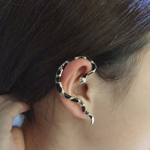 1Pcs Serpentine Snake Punk Hoop Earrings for Women Gothic Animal Charm Jewelry Cool Cobra Snake Ear Loop Fashion Womens Jewelry