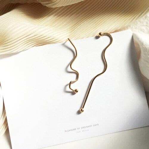New Arrival Asymmetry Earrings Temperament Model Drop Earrings Female Metal S Curve Design Jewelry Earrings for Ladies