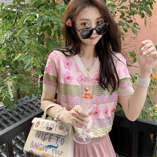 Summer Cute Women Cardigan V-Neck Short Sleeve Flower Beaded Hollow Out Knitted Sweater New Fashion Loose Temperament Sweater