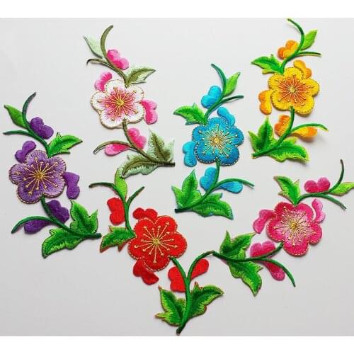 2PCS/LOT Fashion Flower Patch for Clothing for Dress Jacket Jeans Stickers Clothes Iron On Cheap Patches