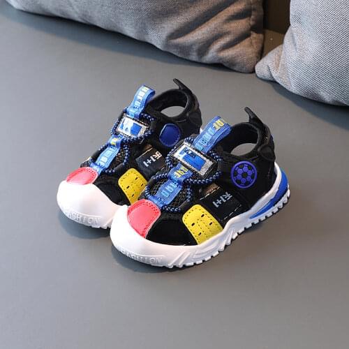 Hot Sales LED Lovely Boys Girls Sandals Fashion Cool Solid Glowing Kids Sneakers Elegant Beautiful lighted Summer Children Shoes