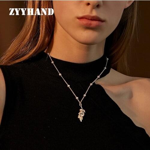 Golden Leaf Synthetic Pearl Pendant Necklace Women Casual Romantic Cross Chain Girl Party Jewellery