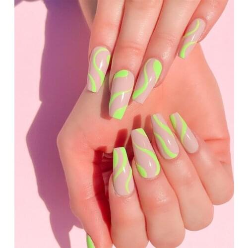 24Pcs/Set Detachable False Nails Fake Nails Press on Nails With Simple Wave Designs Set Full Cover Artificial Short With Glue