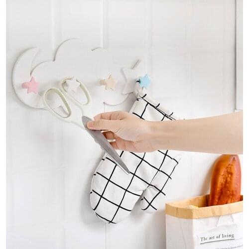 Cute Star Self Adhesive Hooks Plastic Clothes Hanger Cute Wall Mounted Coat Hook Kid Children Room Wall Decorative Accessories