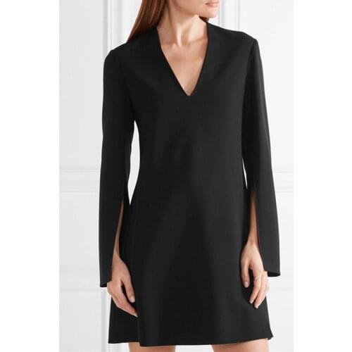 Spring And Summer New Black Dress 2019 Fashion Classic V-neck Atmosphere Slim Flare Sleeve Women Dress A Word OL Dress Female