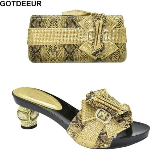 Latest Design Women Italian African Party Pumps Shoes and Bag Set Decorated with Rhinestone Women Shoe and Bag for Nigeria Party