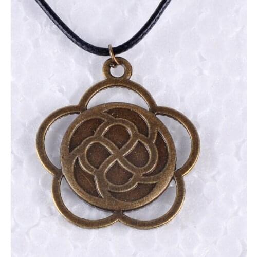 Vintage antique bronze blank flower pendant base necklace bezel tray diy jewelry setting wax cord rope necklace metal jewellery