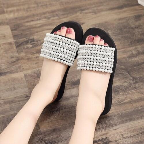 Pearl string bead crystal flats slides new design trendy non-slip beach slippers creepers wedges platform women flip flops shoes