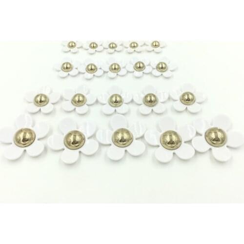 20Pcs Cameos Embellishments Scrapbook Dome Seals White Flower Core Mixed Gold Tone For Crafts Jewelry Cloth Findings 19mm-36mm