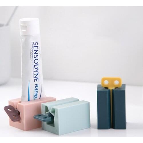 Home Plastic Toothpaste Squeezer Tube Easy Dispenser Rolling Holder Bathroom Supply Tooth Cleaning Accessories ato