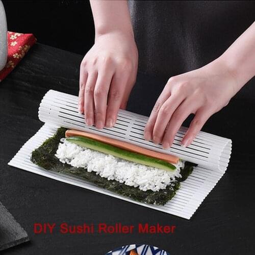 DIY Japanese-style Portable Kitchen Sushi Roller Maker Seaweed Nori Sushi Curtain Mold Tool Sushi Roller Shutter Sushi Mat
