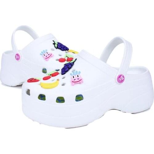 Summer Women Croc Clogs Platform Garden Sandals Cartoon Fruit Slippers Slip on For Girl Beach Shoes Fashion Slides Outdoor