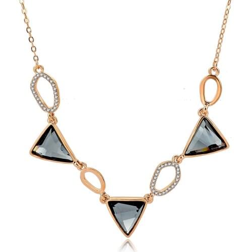 Choker Boho Women Triangle Pendant Crystal Necklaces Gold Color Chain 2019 Top Fashion Popular Necklace Female Colar Sne160131