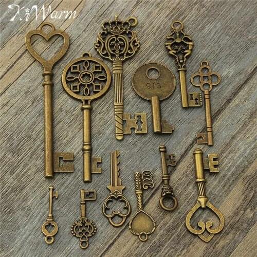KiWarm Hot Sale 12pcs Assorted Antique Vintage Old Look Large Skeleton Keys Bronze Pendants Key Necklace Hanging Decor DIY Craft