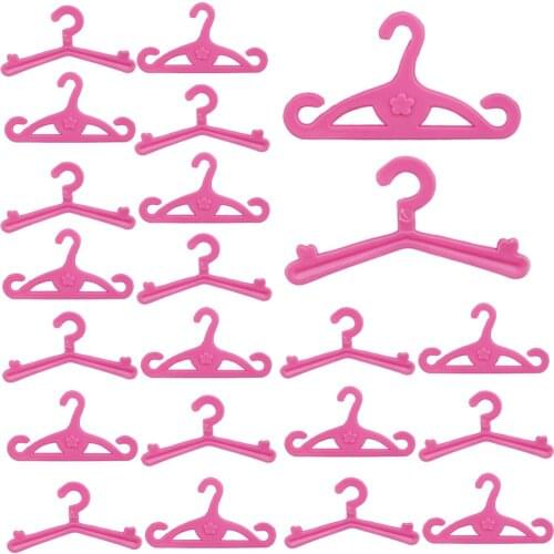 20 Pcs Mix Style Pink Hangers Clothes Dress Racks Prop Dollhouse Accessories For Monster High Doll For Barbie Sister Kelly Doll