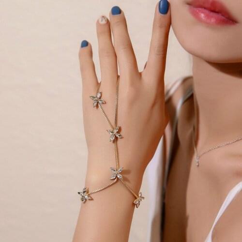 Four Leaf Flower Bracelet Connect Finger Sweet Zircon Charms Bracelets For Women Gold Silver Color Bracelets & Bangles A302