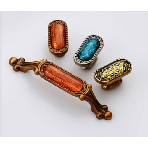 Luxury Vintage Furniture Handle Elegant Bronze Kitchen Cabinet Knobs and Handles Wardrobe Cupboard Door Handle Drawer Pulls