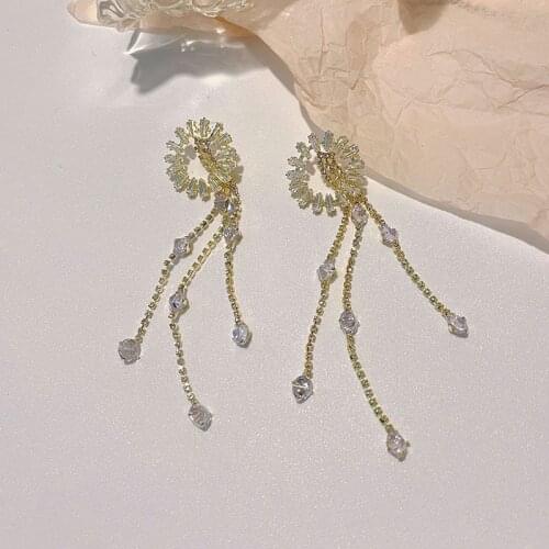 Fashion Trendy Bling Bling Circle Rhinestone Dangle Earring for Women Trendy Hollow Long Tassel Earring Jewelry