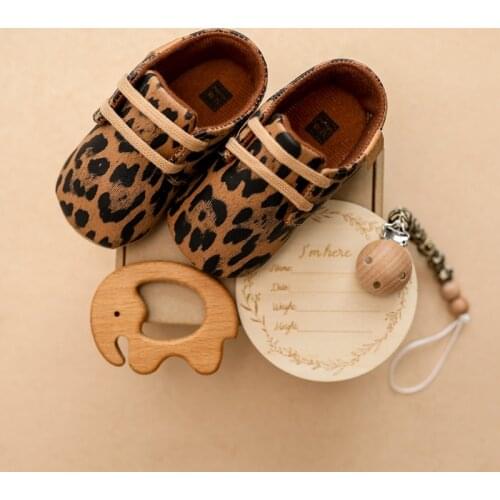 1 Set Nordic Style Baby Shoes Gift Box Baby Animal Teether Pacifier Chain Toddler Shoes Leopard Anti-Slip Newborns Gifts