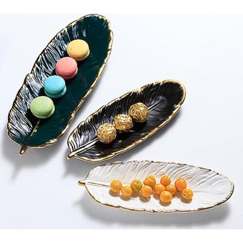 Luxury Fruit plate dry fruit disk storage plate Exquisite Plate Stylish Porcelain Creative Feather Shape Food Plate for Home