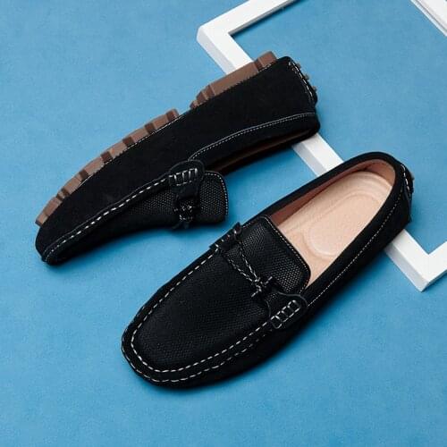 Fashion Men Loafers Classic Moccasins Mens Driving Shoes Italian Loafer Retro Gentleman Casual Footwear Man Handmade Suede Flats