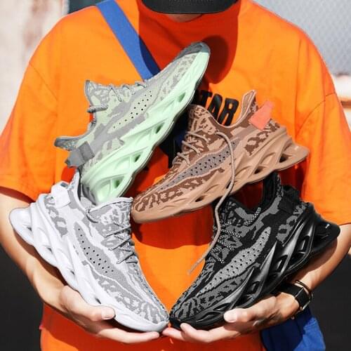 Mens Running Shoes Comfortable Breathable Sneakers Urban Outdoor Non-slip Men Sports Shoes Plus Size Lace-up Men Jogging Shoes